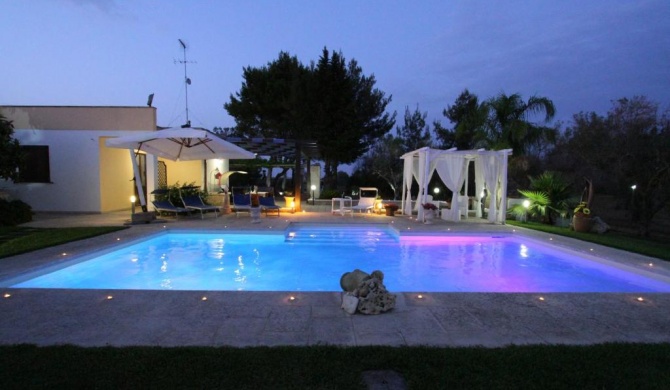 Villa con piscina vicino Otranto