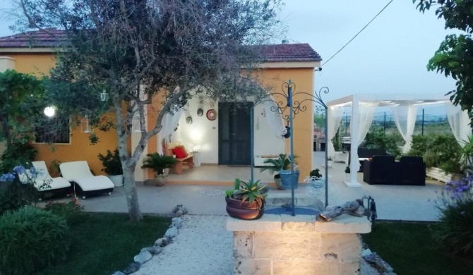 2 bedrooms house with enclosed garden and wifi at Casarano Lecce Puglia