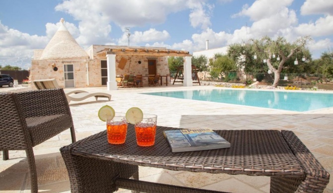 Trullo Oasi Santo Stefano - private pool