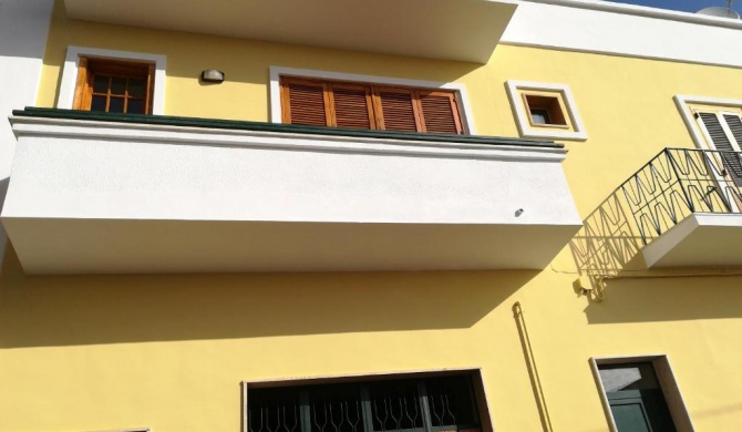 One bedroom appartement with terrace and wifi at Matino